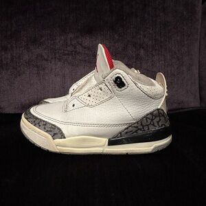 Nike Boys Air Jordan 3 DM0968-100 White Basketball Shoes Sneakers Size 8C